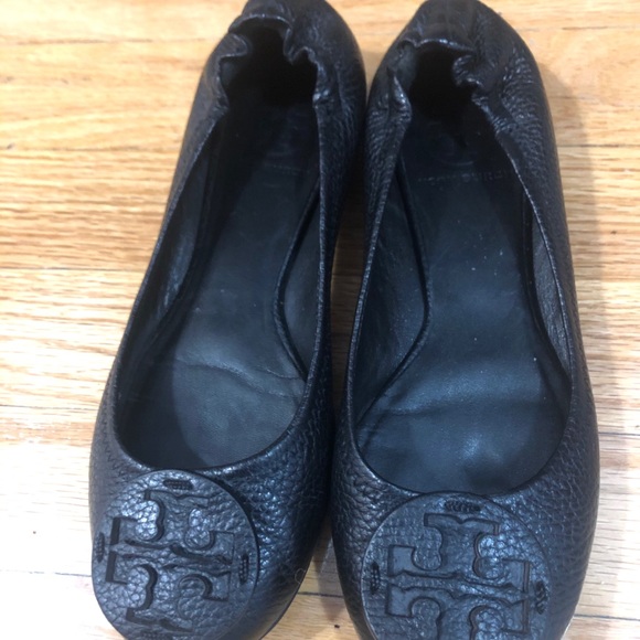 Authentic Tory Burch leather authentic flats. - Picture 3 of 8